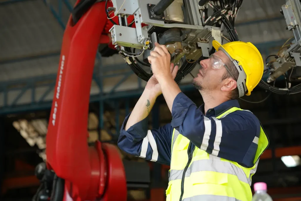 Montagearbeit-MKI Industrieservice- Maschinen und Anlagen